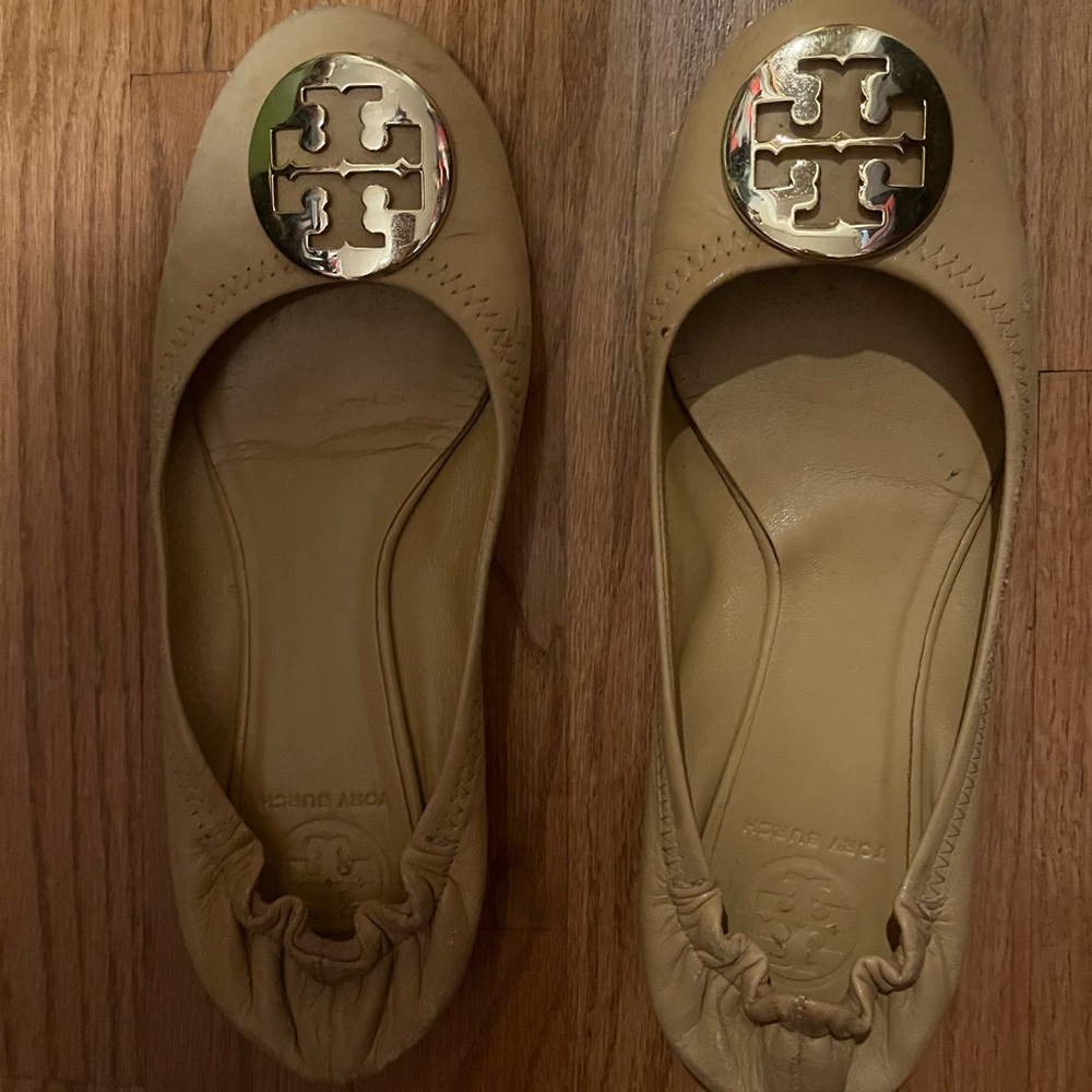 Tory Burch Beige Flats with Gold Logo